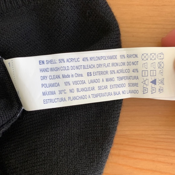 Forever 21 Black Crew Neck Knit Crop Top - Picture 8 of 8